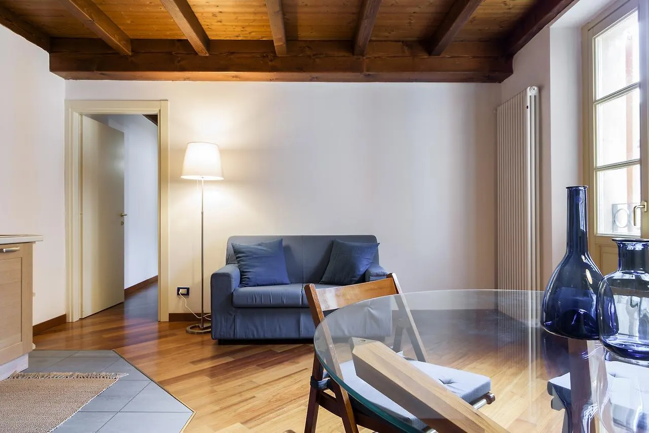 Contrada San Giacomo - MyHomeinComo Apartamento
